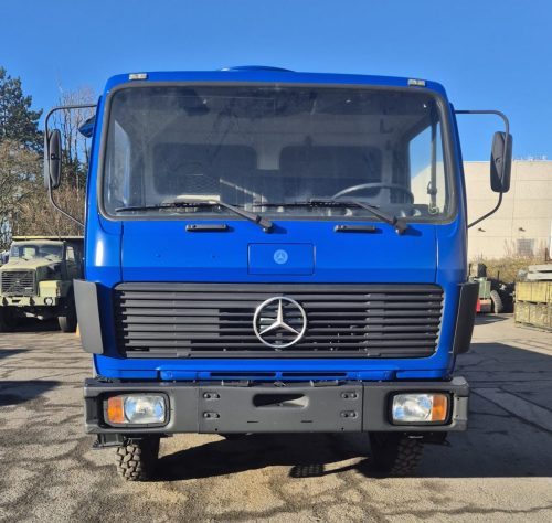 Camion-plateau-Mercedes-1017-4x4 2