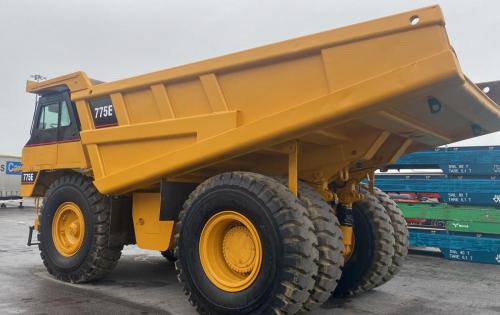 Dumper-Caterpillar-775E 6
