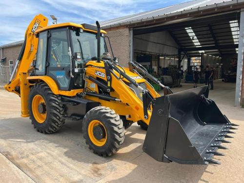 JCB-3DX-Xpert 1