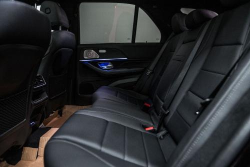 Mercedes-GLE450-SUV-2025-11