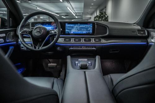 Mercedes-GLE450-SUV-2025-12
