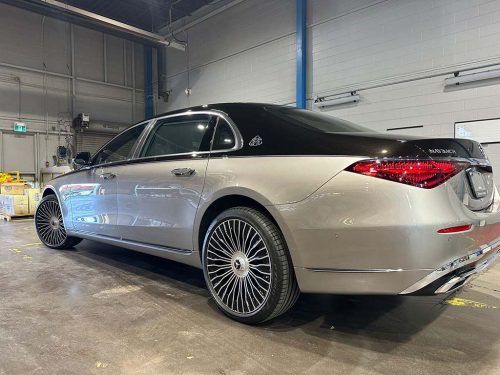 Mercedes-Maybach-S680-2025-11