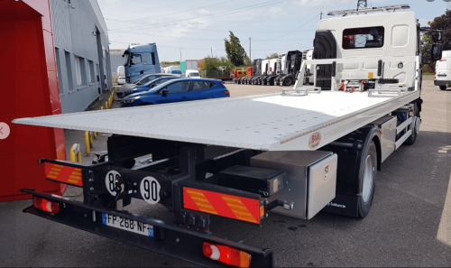 Camion de dépannage Renault-D13 3