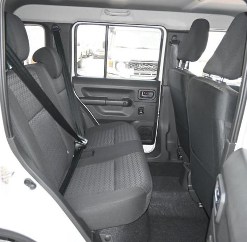 Suzuki-JIMNY-1.5-AT-GLX-4x4-2025-6