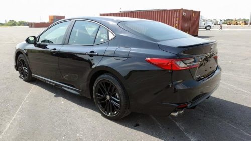 Toyota-Camry-2.5L-Essence-HEV-XSE-20252 (1)