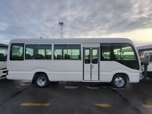 Toyota-Coaster-4.2L-Diesel-30-places-2