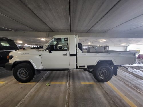 Toyota-HZJ79-4.2L-Diesel-Simple-Cabine-2