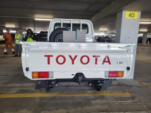 Toyota-HZJ79-4.2L-Diesel-Simple-Cabine-4