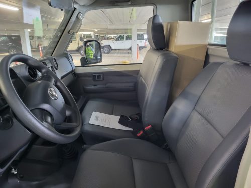 Toyota-HZJ79-4.2L-Diesel-Simple-Cabine-5