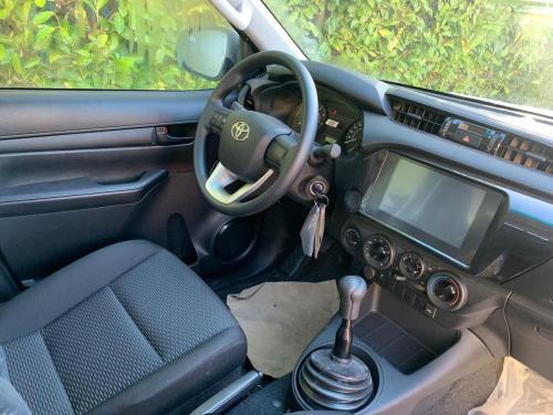 Toyota-Hilux-2.4l-turbo-diesel-double-cabine-base-4