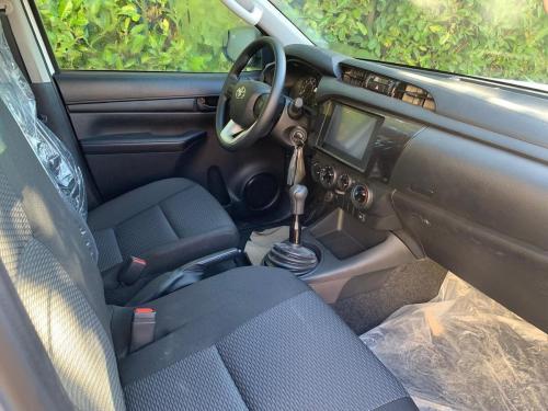 Toyota-Hilux-2.4l-turbo-diesel-double-cabine-base-5
