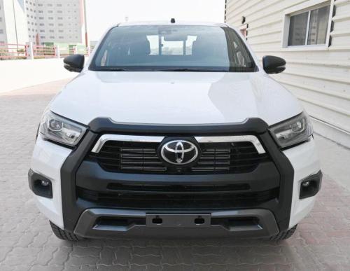 Toyota-Hilux-2.8-L-Turbo-Diesel-Automatique-Adventure-4x4-2024-2