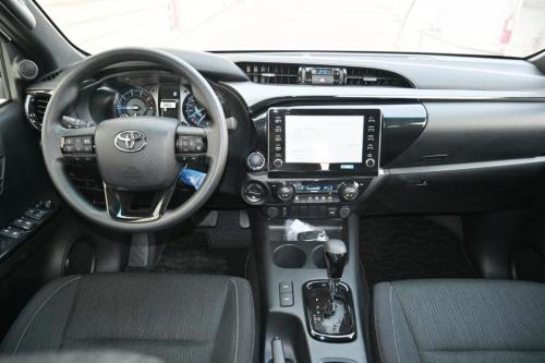 Toyota-Hilux-2.8-L-Turbo-Diesel-Automatique-Adventure-4x4-2024-6