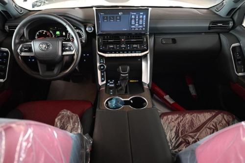 Toyota-LC-300-VXR-V6-3.3L-DIESEL-TWIN-TURBO-AUTOMATIC-6