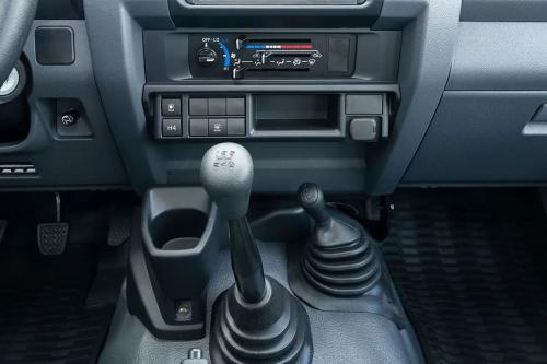 Toyota-Land-Cruiser-HZJ78-4.2l-diesel-10