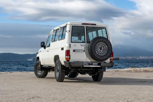 Toyota-Land-Cruiser-HZJ78-4.2l-diesel-4