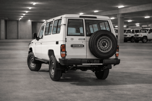 Toyota-Land-Cruiser-HZJ78-4.2l-diesel-5