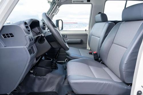 Toyota-Land-Cruiser-HZJ78-4.2l-diesel-7