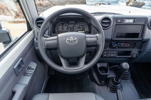 Toyota-Land-Cruiser-HZJ78-4.2l-diesel-9